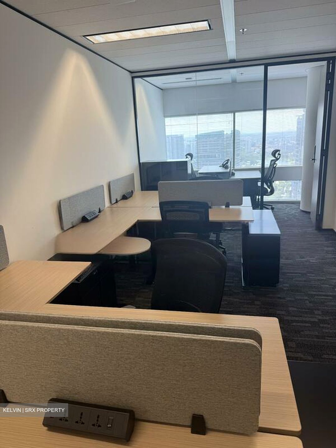 Gateway East (D7), Office #472600411